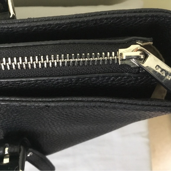 Danier Tote Bag Like NEW - Picture 5 of 9